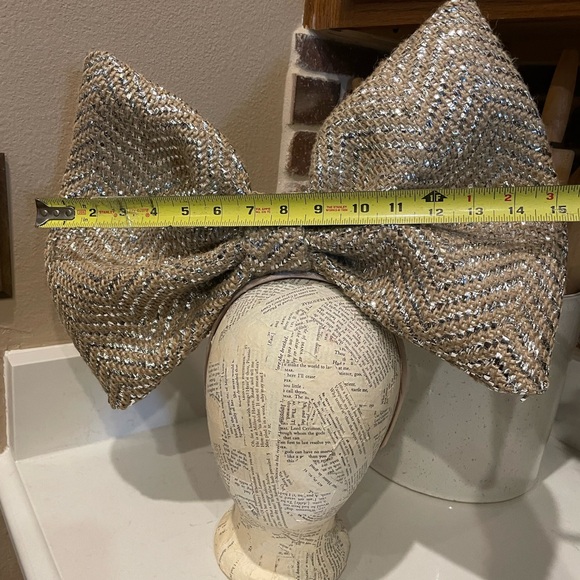 Stylish Tan and Silver Bow Headband - Picture 4 of 5